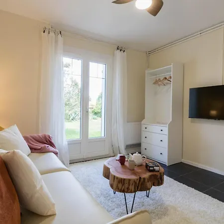 Atelier De La Mandille * Saint-Elix-le-Chateau
