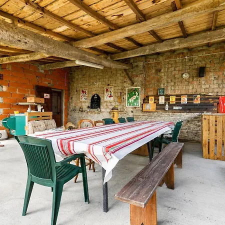 Atelier De La Mandille